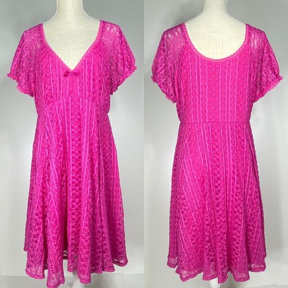 TORRID x BETSEY JOHNSON FIT & FLARE PUFF SLEEVE MINI DRESS - PINK, size 1 - Picture 6 of 17